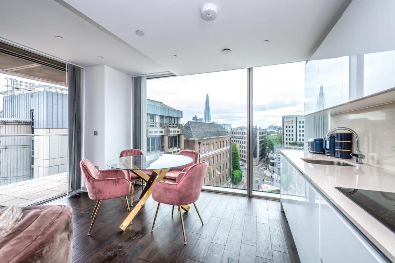 Luxury 2 Bedroom Apartment In Tower Hill 런던 외부 사진